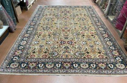 Rare Beauty: Authentic 1940s Turkish Carpet - One-of-a-Kind Hereke Rug - Statement Piece