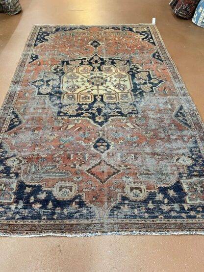 Antique Rug |  Farahan Sarouk 6.3 x 10 worn distressed - Image 7