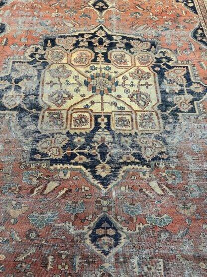 Antique Rug |  Farahan Sarouk 6.3 x 10 worn distressed - Image 8