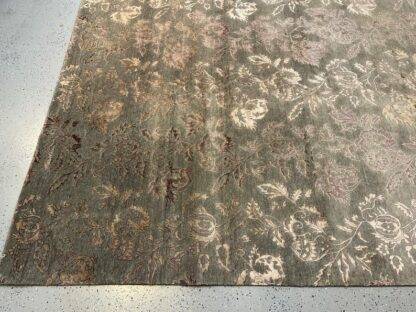 Modern Rug | This eye-catching 6.10x10 piece combines the luxurious sheen of silk with the durability of wool - Image 4