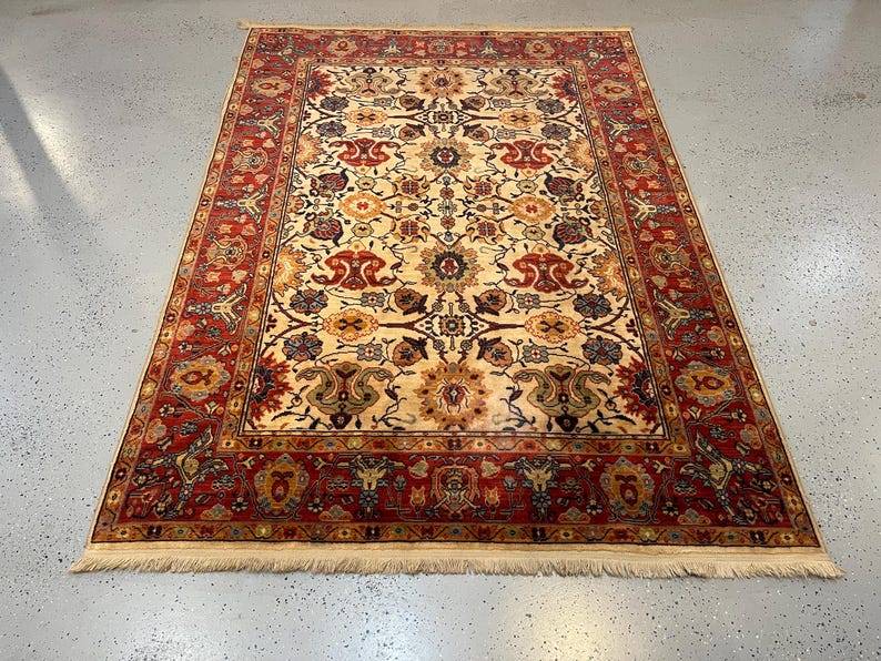 Karastan rug lovely carpet gently used Heriz pattern: Stratford 2120 5.7x7.11 excellent