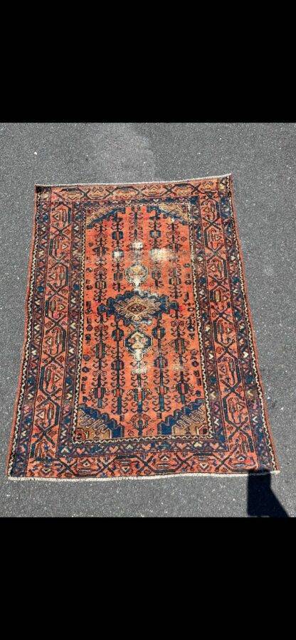 Vintage Distressed | Karaje Rug 3.1x4.3 carpet