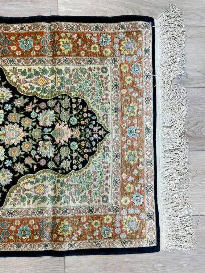 Turkish Rug | Silk Hereke Rug 2.7x3.5 Floral Motifs - Image 5