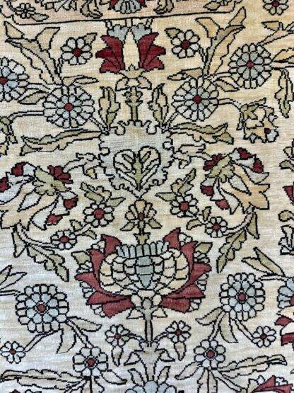 Authentic Silk Rug with Floral and Medallion Design 3.4x4.9 - Image 4