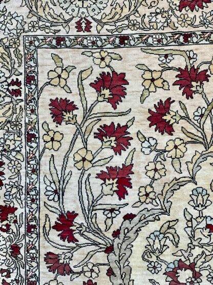 Authentic Silk Rug with Floral and Medallion Design 3.4x4.9 - Image 10